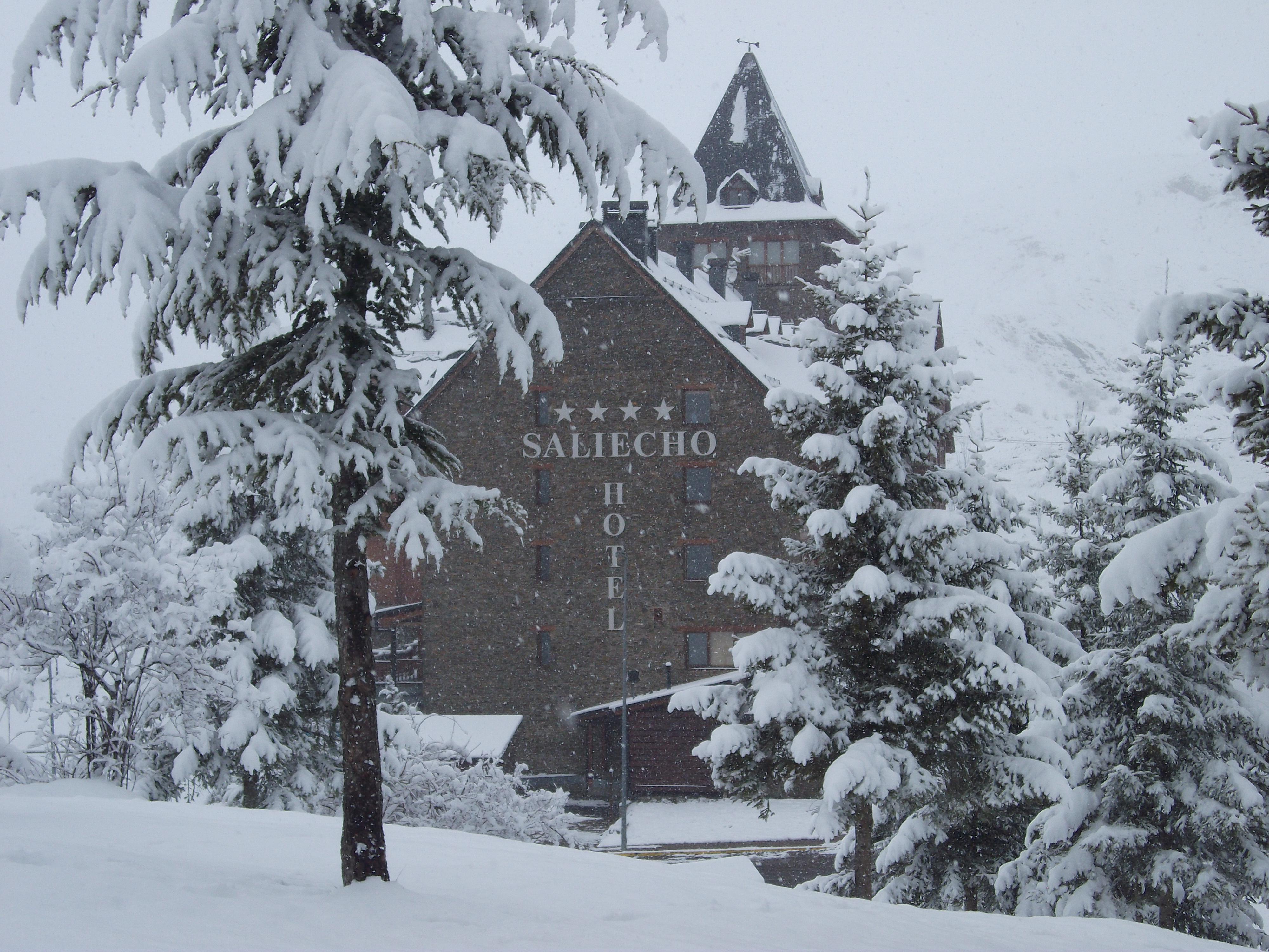Hotel Saliecho Formigal Exteriör bild