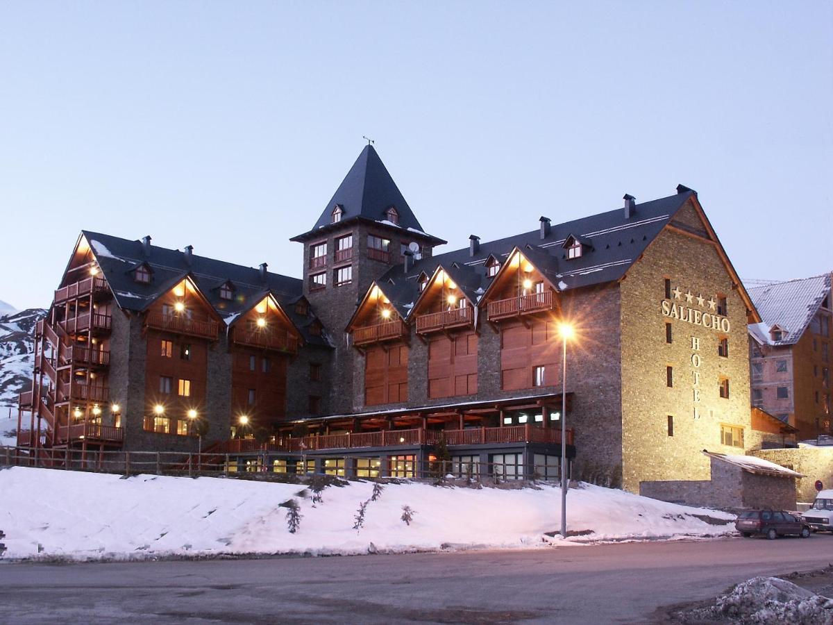 Hotel Saliecho Formigal Exteriör bild