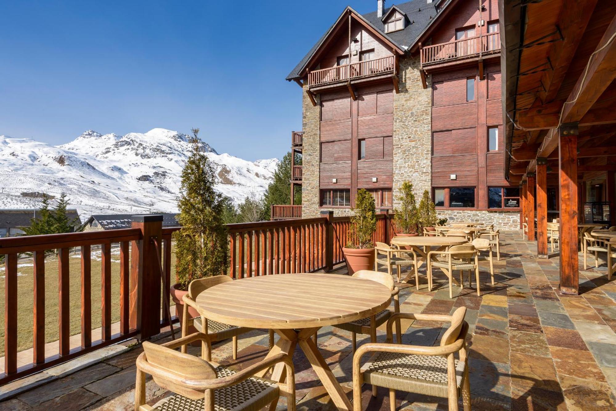 Hotel Saliecho Formigal Exteriör bild
